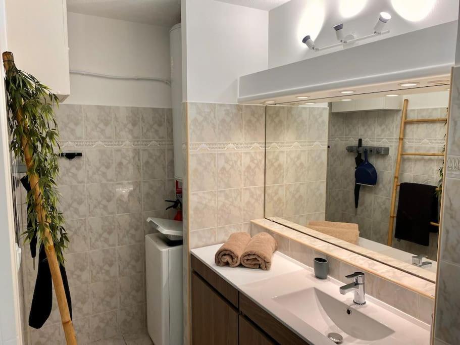 Port-Frejus, Le Paladien, Appartement 2 Pieces Climatise, Terrasse & Parking Exterior foto