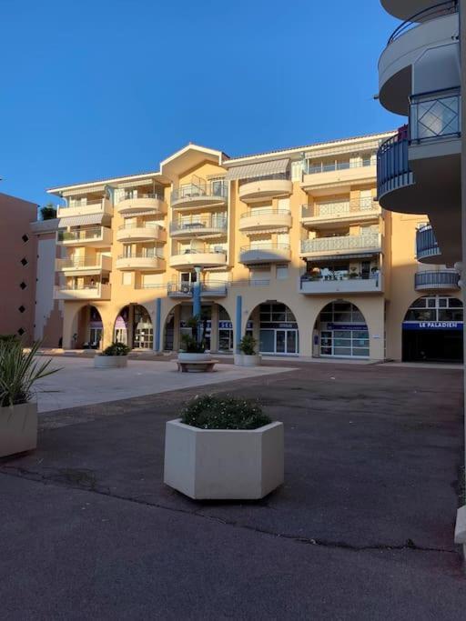 Port-Frejus, Le Paladien, Appartement 2 Pieces Climatise, Terrasse & Parking Exterior foto